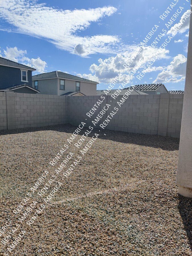 Move In Special! property image