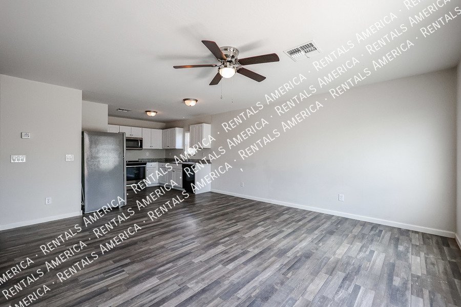 Single Level 3 bed 2 bath - Casa Grande property image