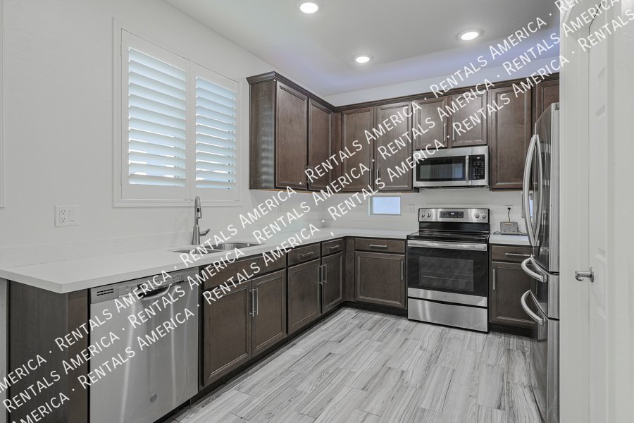 COMING SOON!  OCCUPIED! SPACIOUS 3 BEDROOM IN DESERT SPRINGS VILLAGE property image