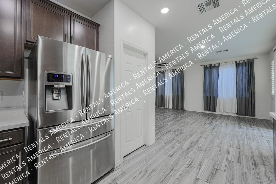 COMING SOON!  OCCUPIED! SPACIOUS 3 BEDROOM IN DESERT SPRINGS VILLAGE property image