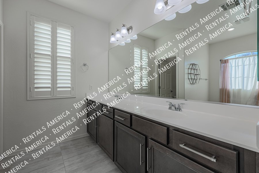 COMING SOON!  OCCUPIED! SPACIOUS 3 BEDROOM IN DESERT SPRINGS VILLAGE property image