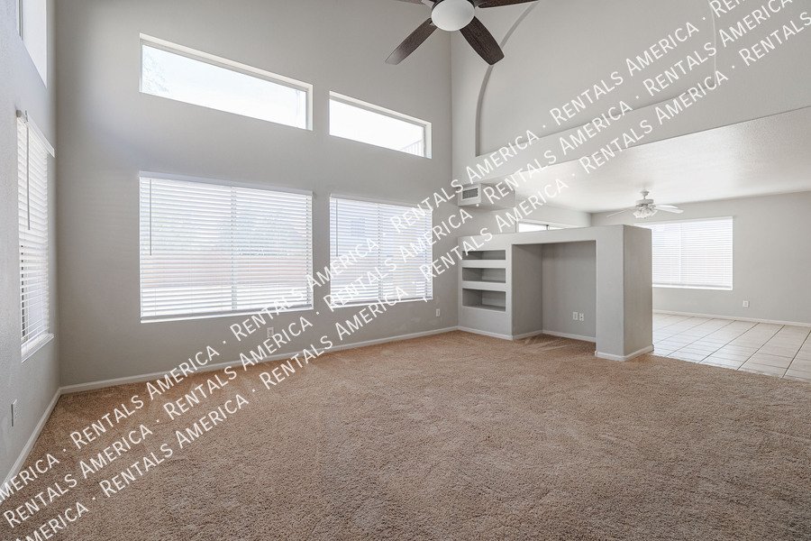 Minutes from Westgate Entertainment District! property image