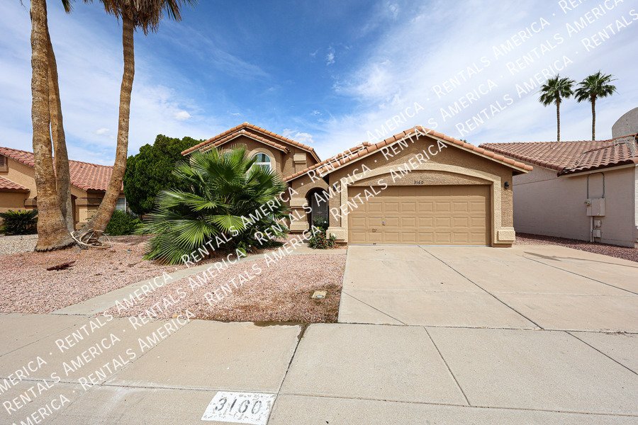 Stunning 5 bed, 3 bath in sought after Chandler neighborhood property image