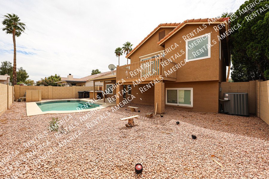 Stunning 5 bed, 3 bath in sought after Chandler neighborhood property image