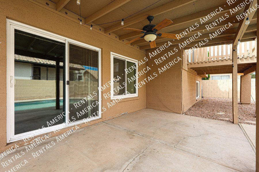 Stunning 5 bed, 3 bath in sought after Chandler neighborhood property image