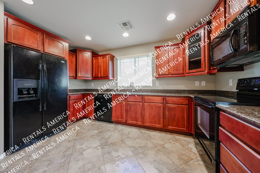 Vincenz Community - 3-bedroom , 2 1/2 bath property image