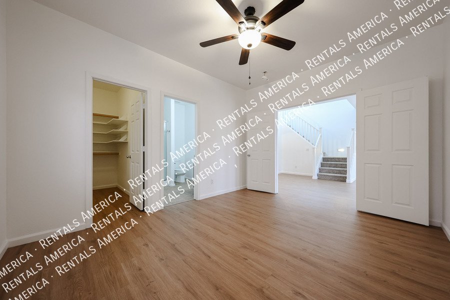 Spacious 5BD 4BA Gem in Wayne Ranch San Tan Valley! property image