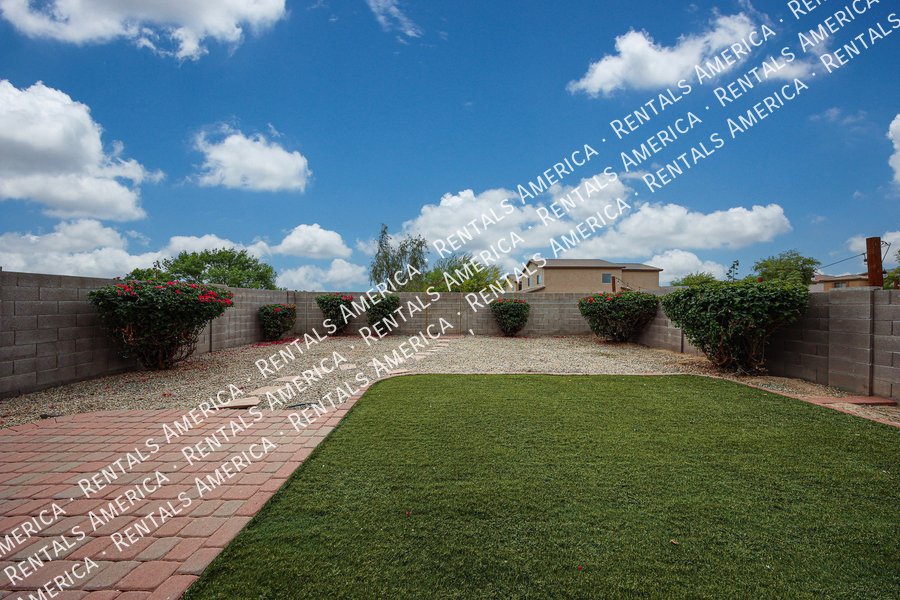 Spacious 5BD 4BA Gem in Wayne Ranch San Tan Valley! property image