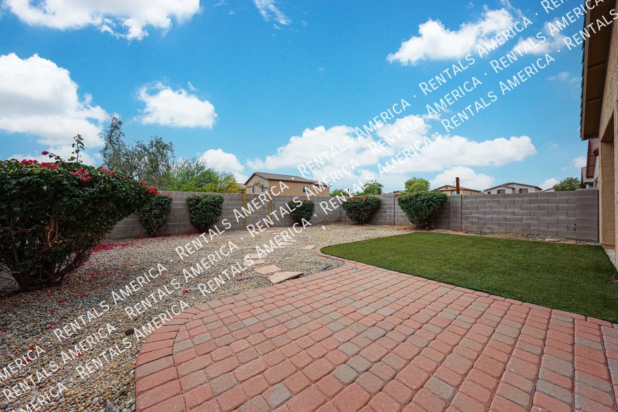 Spacious 5BD 4BA Gem in Wayne Ranch San Tan Valley! property image