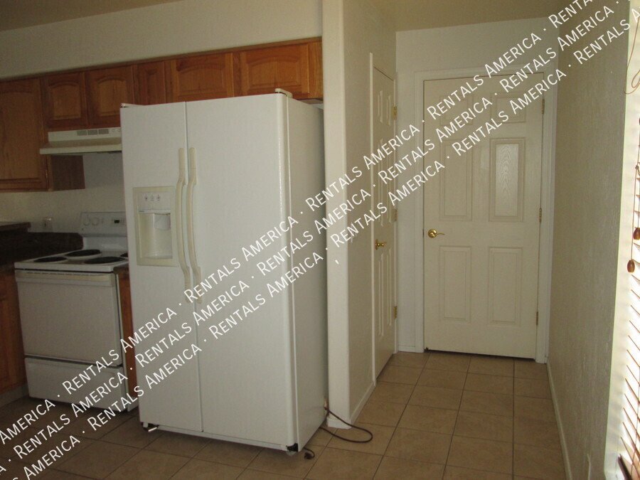 Great 3 bedroom, 2 bath home property image