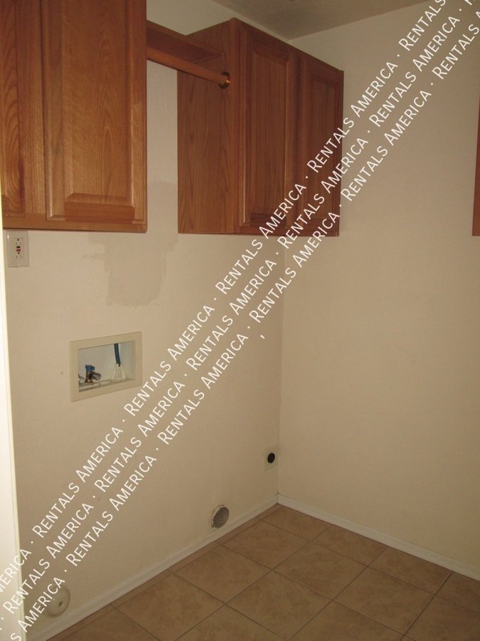 Great 3 bedroom, 2 bath home property image