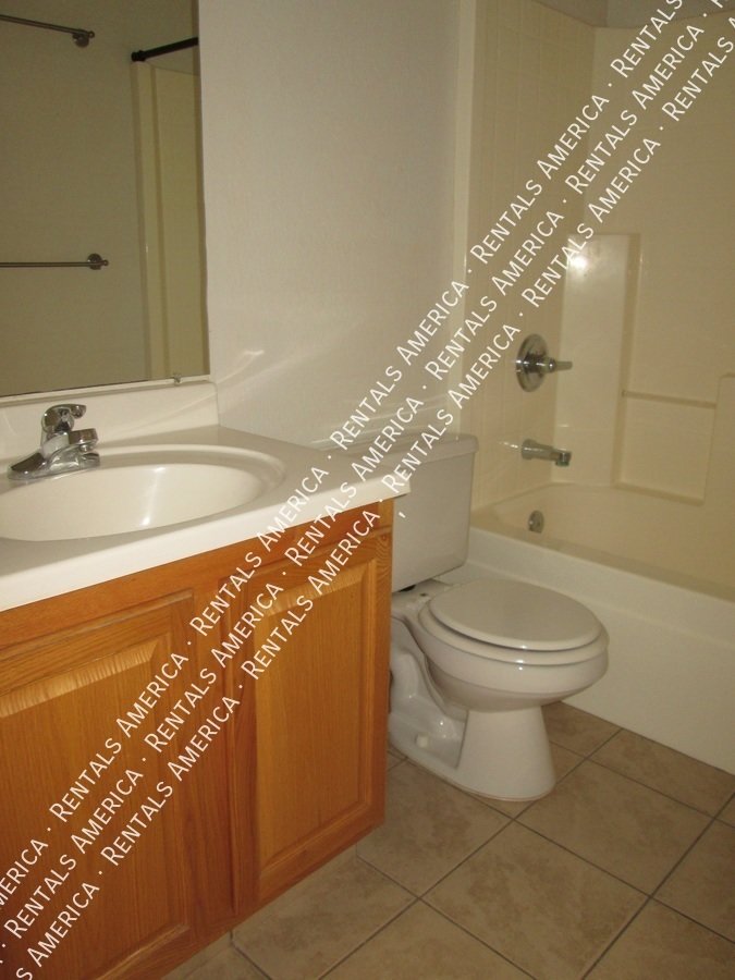 Great 3 bedroom, 2 bath home property image