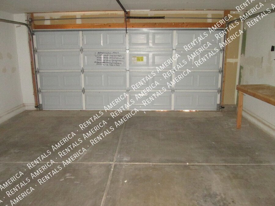 Great 3 bedroom, 2 bath home property image