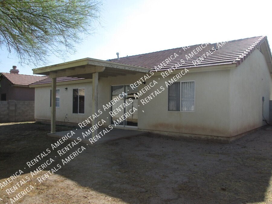 Great 3 bedroom, 2 bath home property image