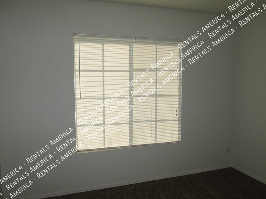 Great 3 bedroom, 2 bath home property image