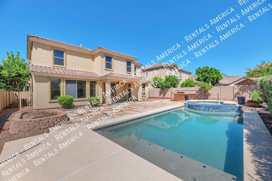 Beautiful home with pool and mountain views property image