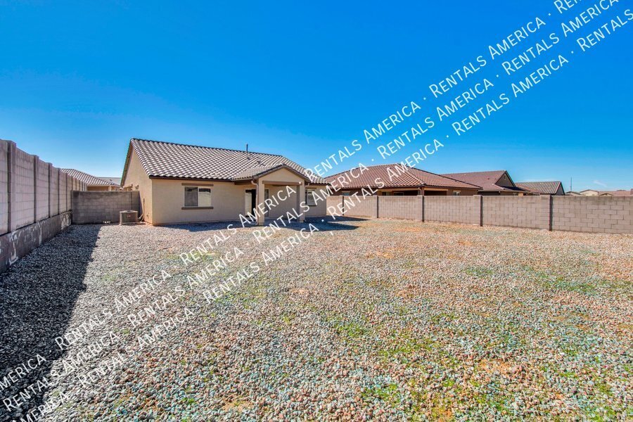 Beautiful 3 Bedroom Open-Concept Floorplan in Casa Grande! property image