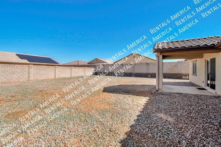 Beautiful 3 Bedroom Open-Concept Floorplan in Casa Grande! property image
