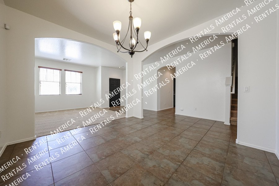 Spacious 4 bed 3 bath With Move In Special property image