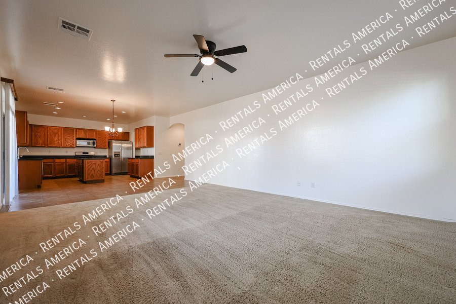 Spacious 4 bed 3 bath With Move In Special property image
