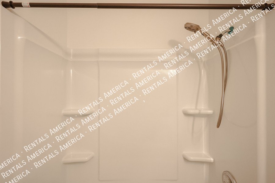 Condo w/ 1Car garage 2 bed 1 1/2 Bath, Community Pool property image