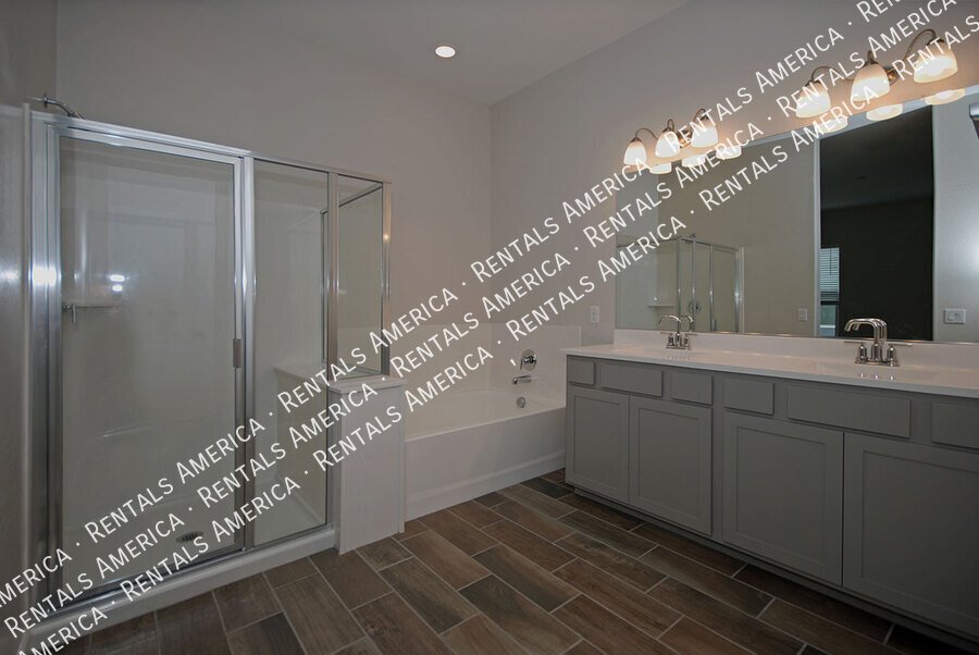 3725 E Catalina Dr property image