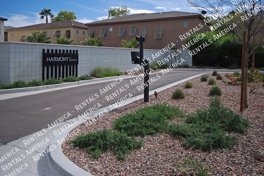3725 E Catalina Dr property image