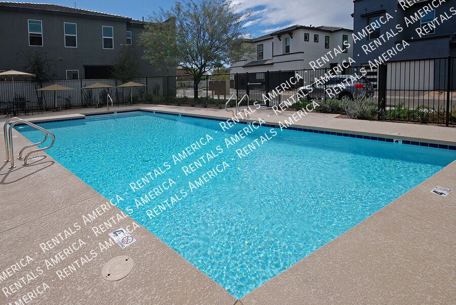 3725 E Catalina Dr property image