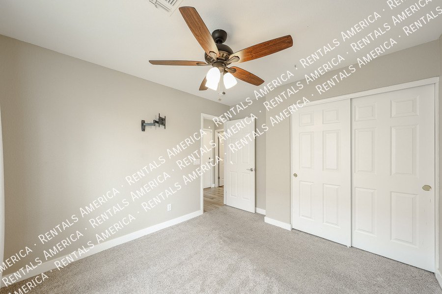 4 Bed 3 Bath Pool Home in Chandlers Copper Commons property image