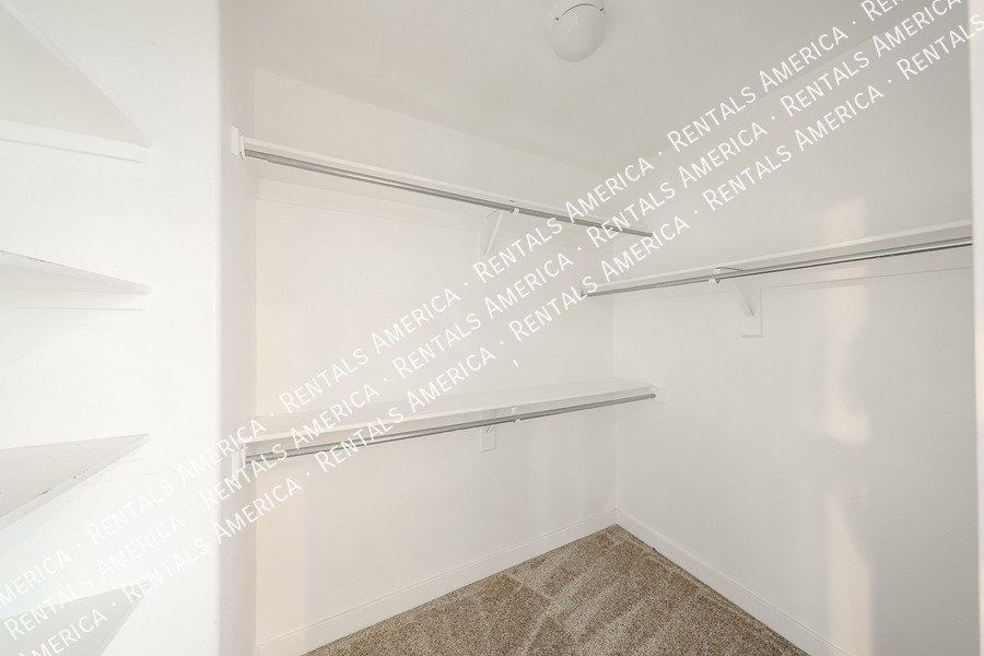 4 Bed 3 Bath Pool Home in Chandlers Copper Commons property image