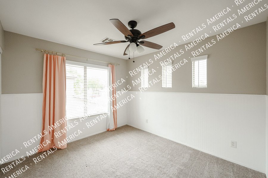 4 Bed 3 Bath Pool Home in Chandlers Copper Commons property image