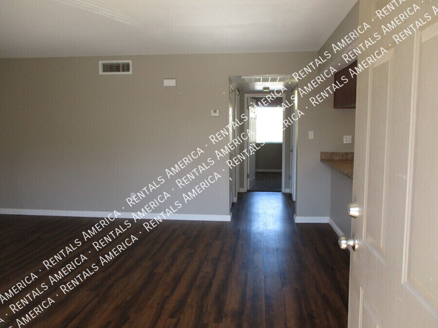 MI SPECIAL! Beautiful 2 Bed 2 Bath in S. Scottsdale! property image