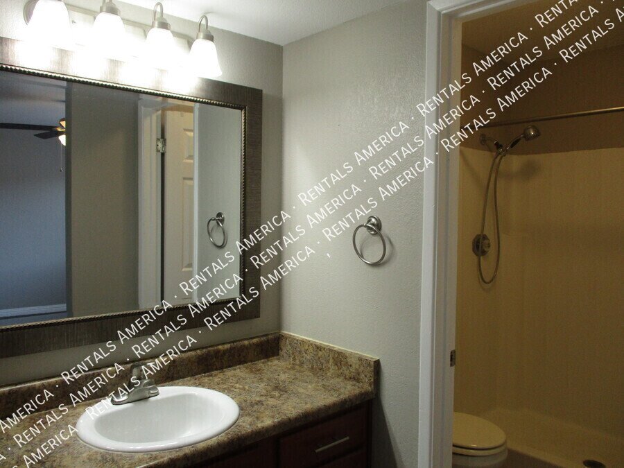 MI SPECIAL! Beautiful 2 Bed 2 Bath in S. Scottsdale! property image