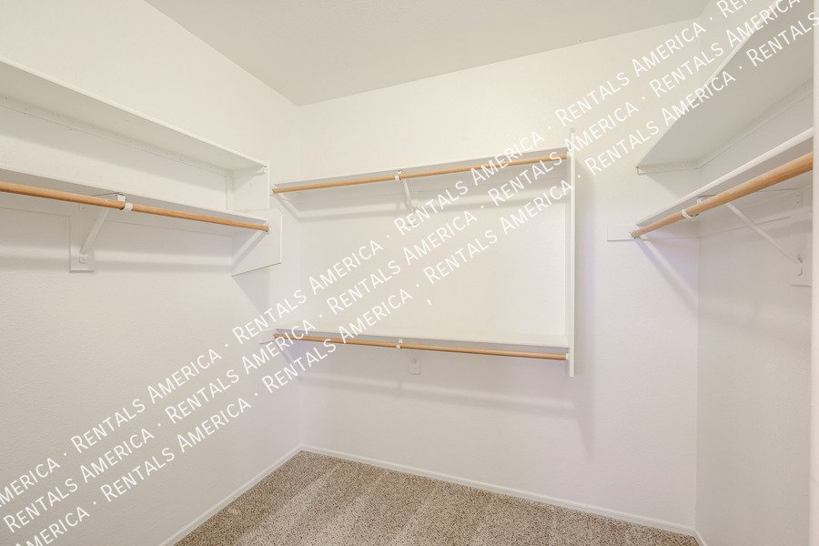 Spacious 4-bed, 2 1/2 bath home located in desirable San Tan Ranch property image