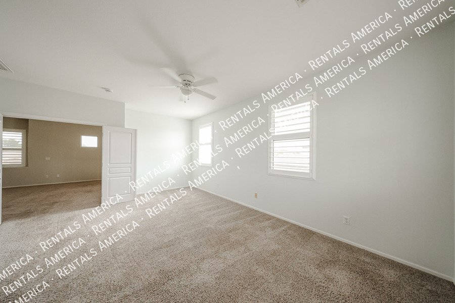 Spacious 4-bed, 2 1/2 bath home located in desirable San Tan Ranch property image