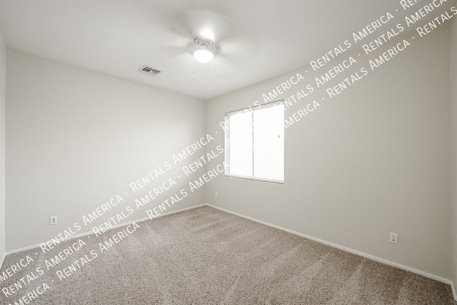 Spacious 4-bed, 2 1/2 bath home located in desirable San Tan Ranch property image