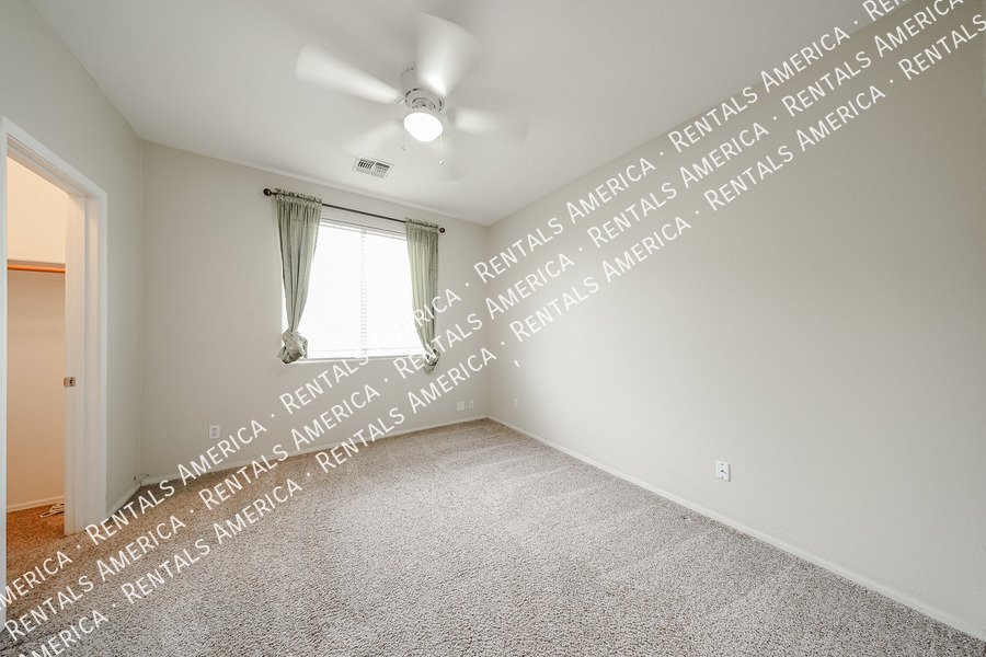 Spacious 4-bed, 2 1/2 bath home located in desirable San Tan Ranch property image