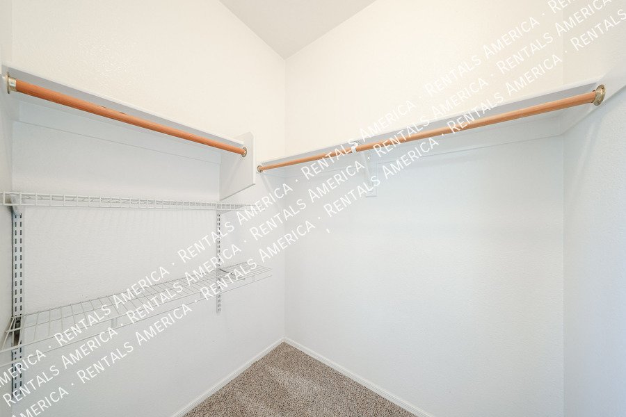 Spacious 4-bed, 2 1/2 bath home located in desirable San Tan Ranch property image