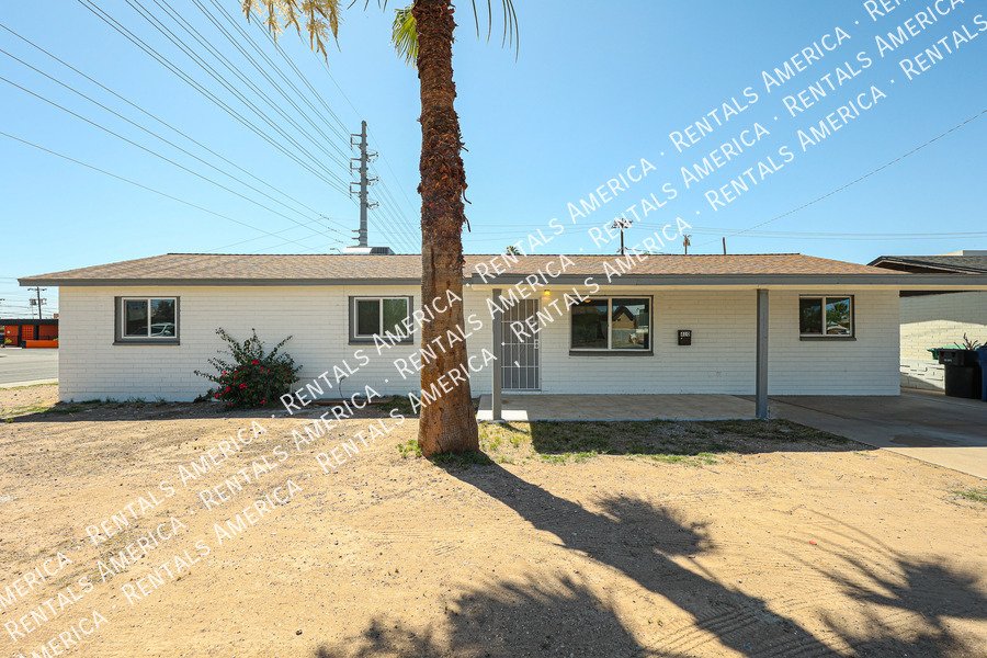 AVAILABLE NOW! Newly Remodeled 4BD 2BA House in Mesa! property image