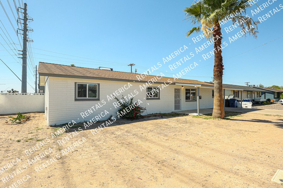 AVAILABLE NOW! Newly Remodeled 4BD 2BA House in Mesa! property image