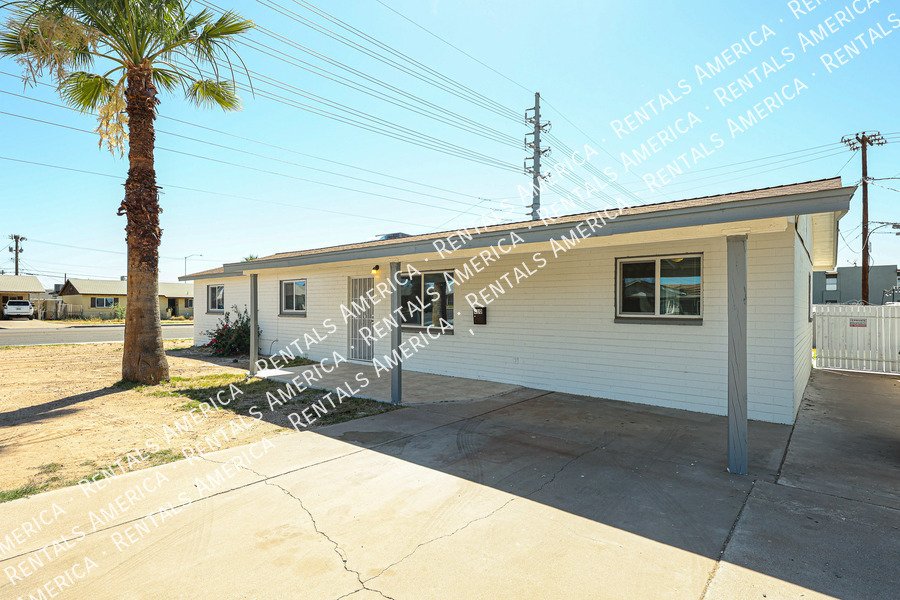 AVAILABLE NOW! Newly Remodeled 4BD 2BA House in Mesa! property image