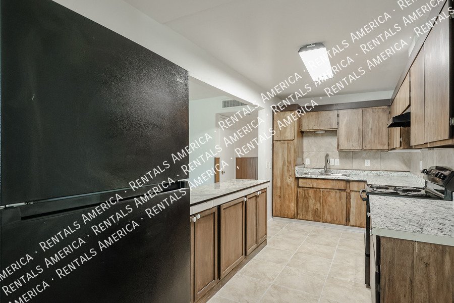 AVAILABLE NOW! Newly Remodeled 4BD 2BA House in Mesa! property image