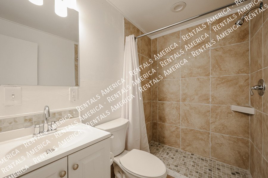 AVAILABLE NOW! Newly Remodeled 4BD 2BA House in Mesa! property image