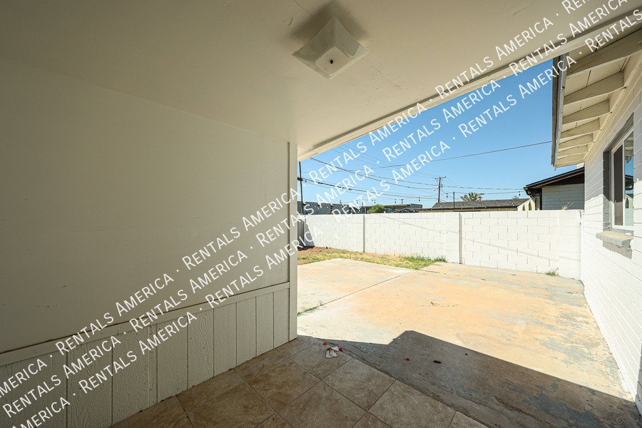 AVAILABLE NOW! Newly Remodeled 4BD 2BA House in Mesa! property image