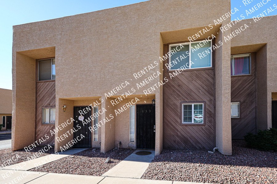 Must See! 2 bedroom 1.5 bath condo Available! property image
