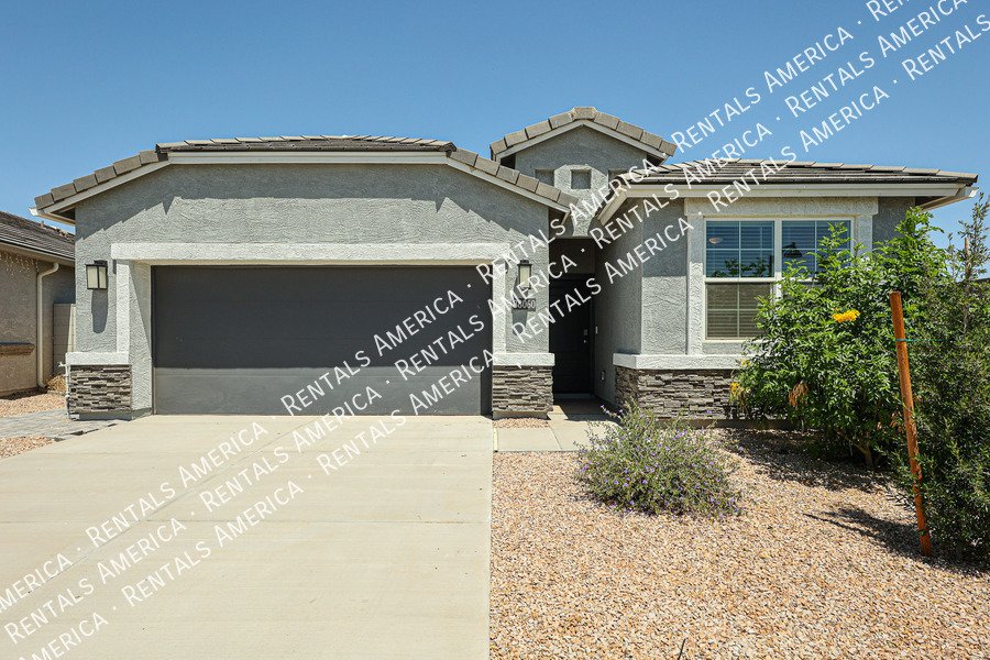 Beautiful 4-bedroom, 2-bath home located in Sorrento! property image