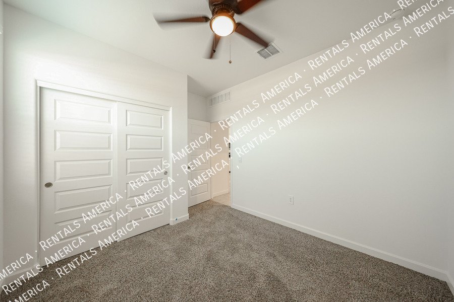 Beautiful 4-bedroom, 2-bath home located in Sorrento! property image