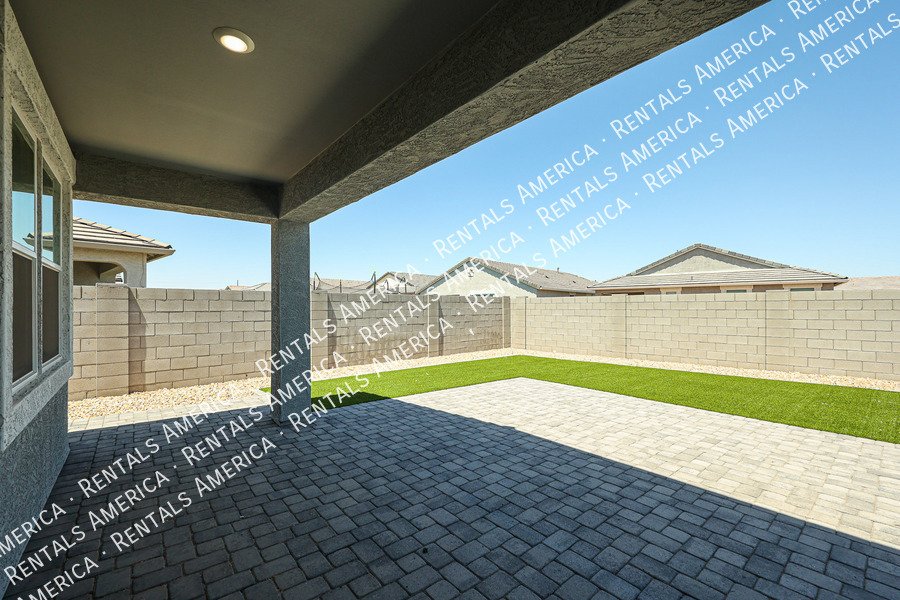 Beautiful 4-bedroom, 2-bath home located in Sorrento! property image