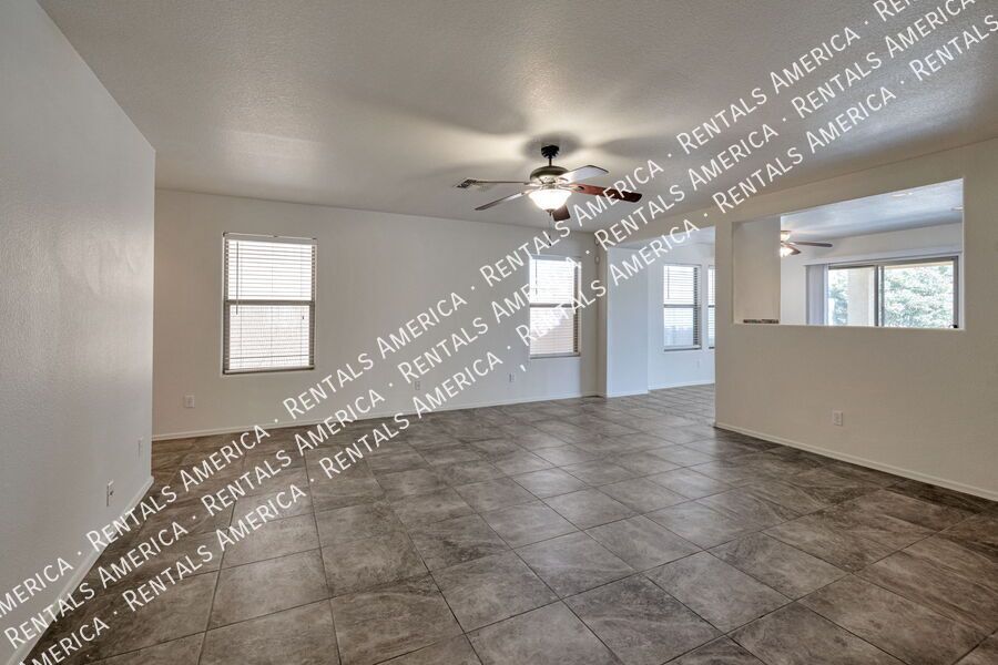 Upgraded 3 Bed 2 Bath Home in San Tan Valley! property image