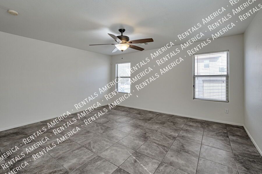 Upgraded 3 Bed 2 Bath Home in San Tan Valley! property image